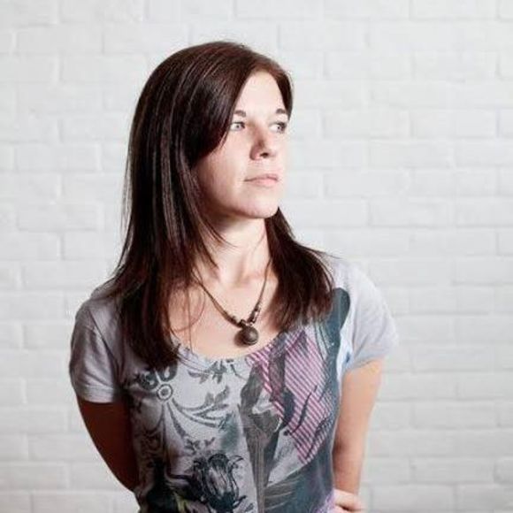 Meet your Posher, Angela - Picture 1 of 1